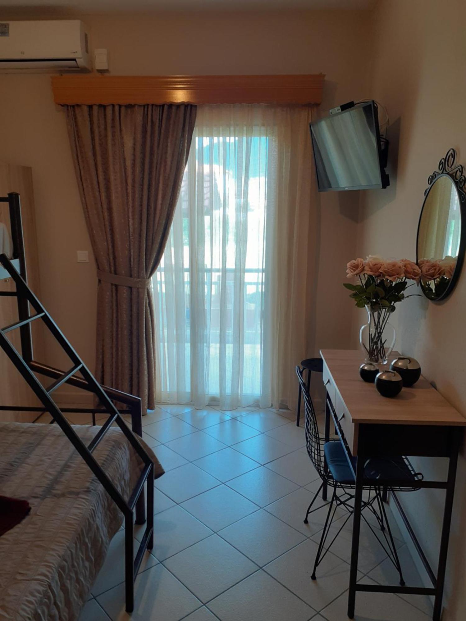 Vrasná Chrysafis Apartments المظهر الخارجي الصورة